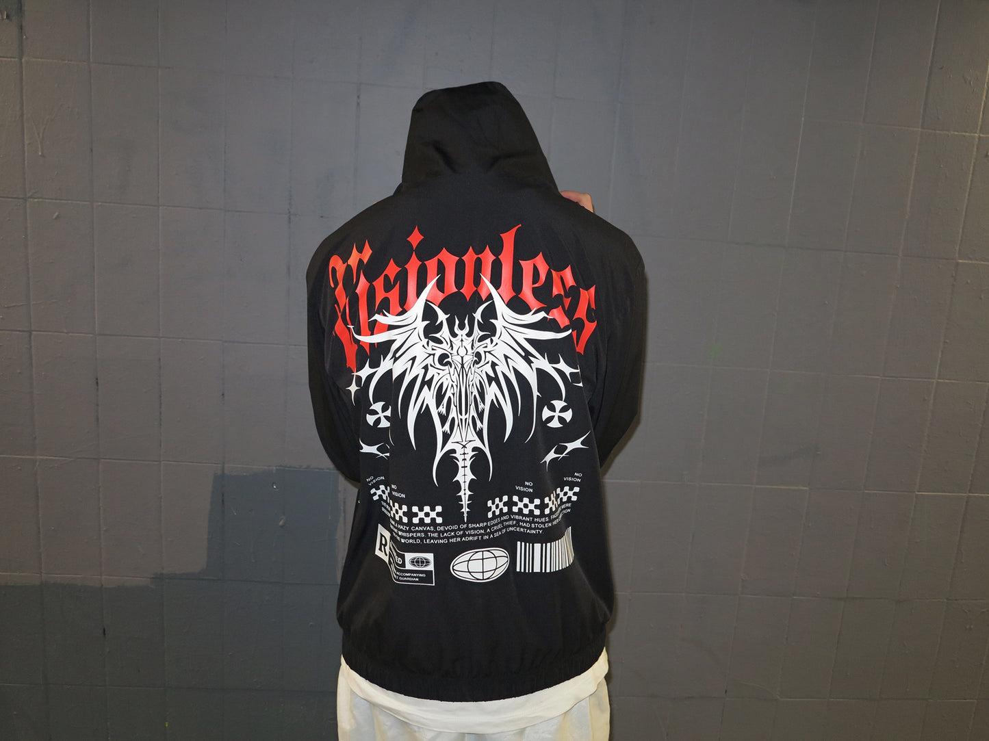 VISIONLESS WINDBREAKER